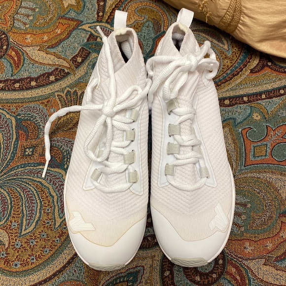 Varsity Shoes Varsity Aeros Cheer Shoes Size 7 Poshmark